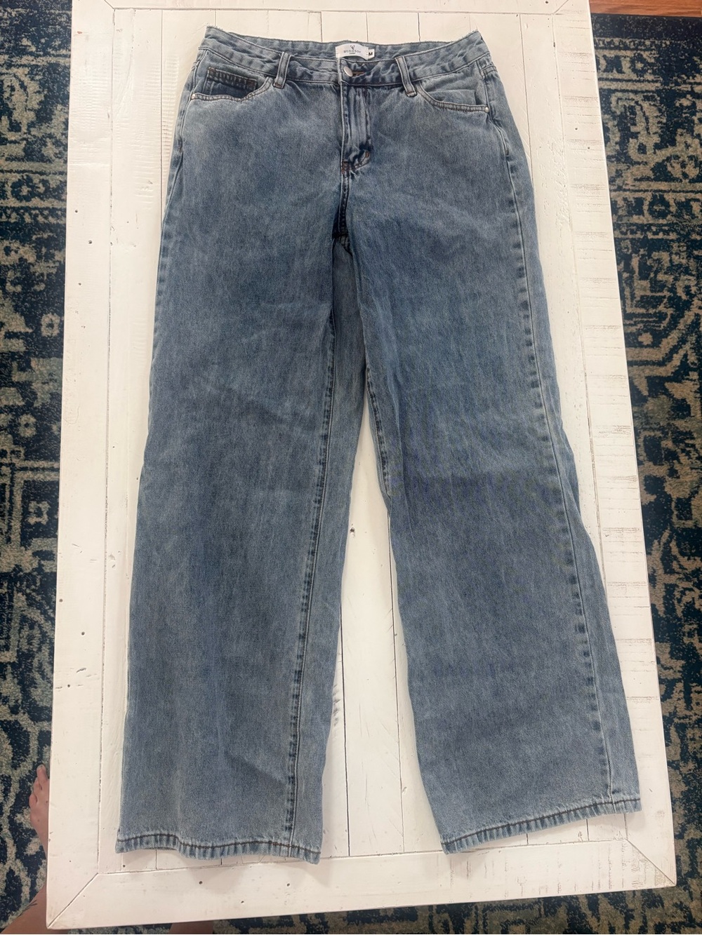 Windsor Women's Straight-Leg Jeans in Washed Blue